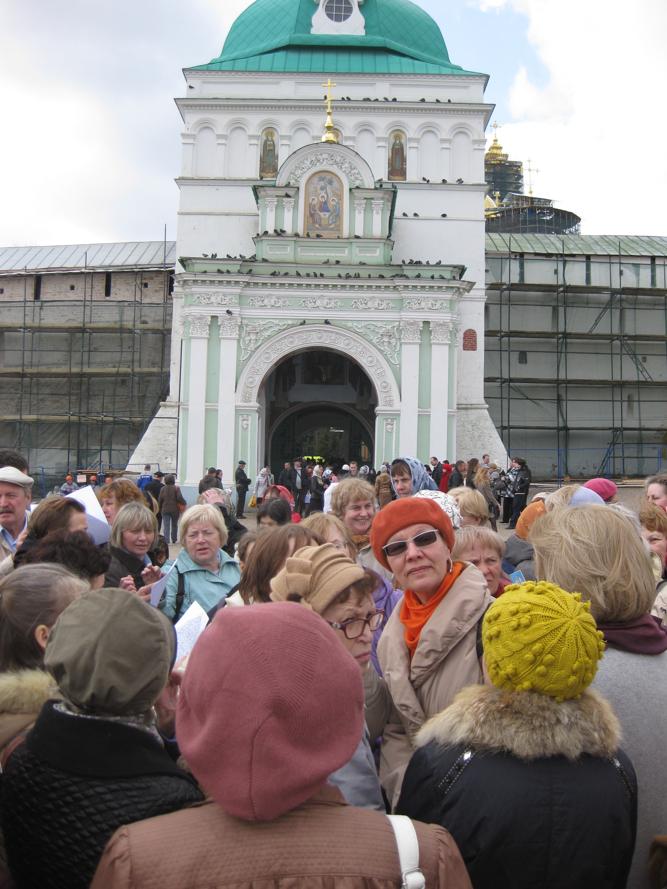 ФОТООТЧЕТ О ПОЕЗДКЕ ГРУППЫ СВЕТА В СЕРГИЕВ ПОСАД 27 АПРЕЛЯ 2013 ГОДА