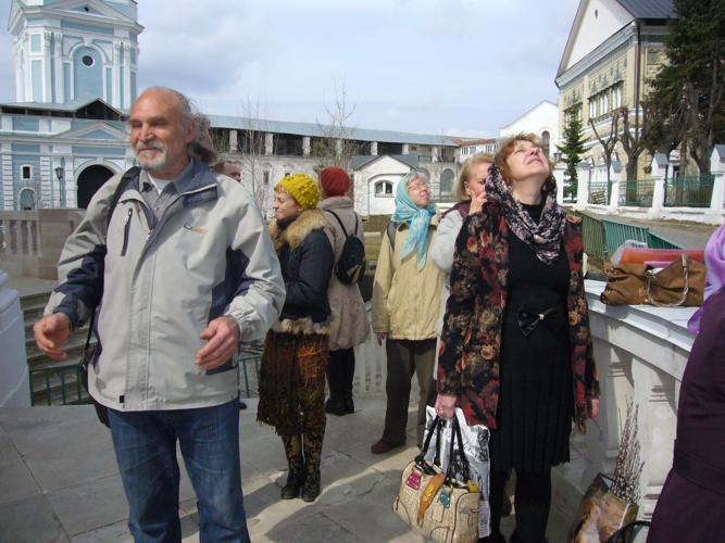ФОТООТЧЕТ О ПОЕЗДКЕ ГРУППЫ СВЕТА В СЕРГИЕВ ПОСАД 27 АПРЕЛЯ 2013 ГОДА