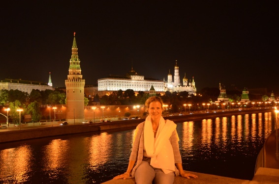 Сьюзен на фоне Кремля, г. Москва